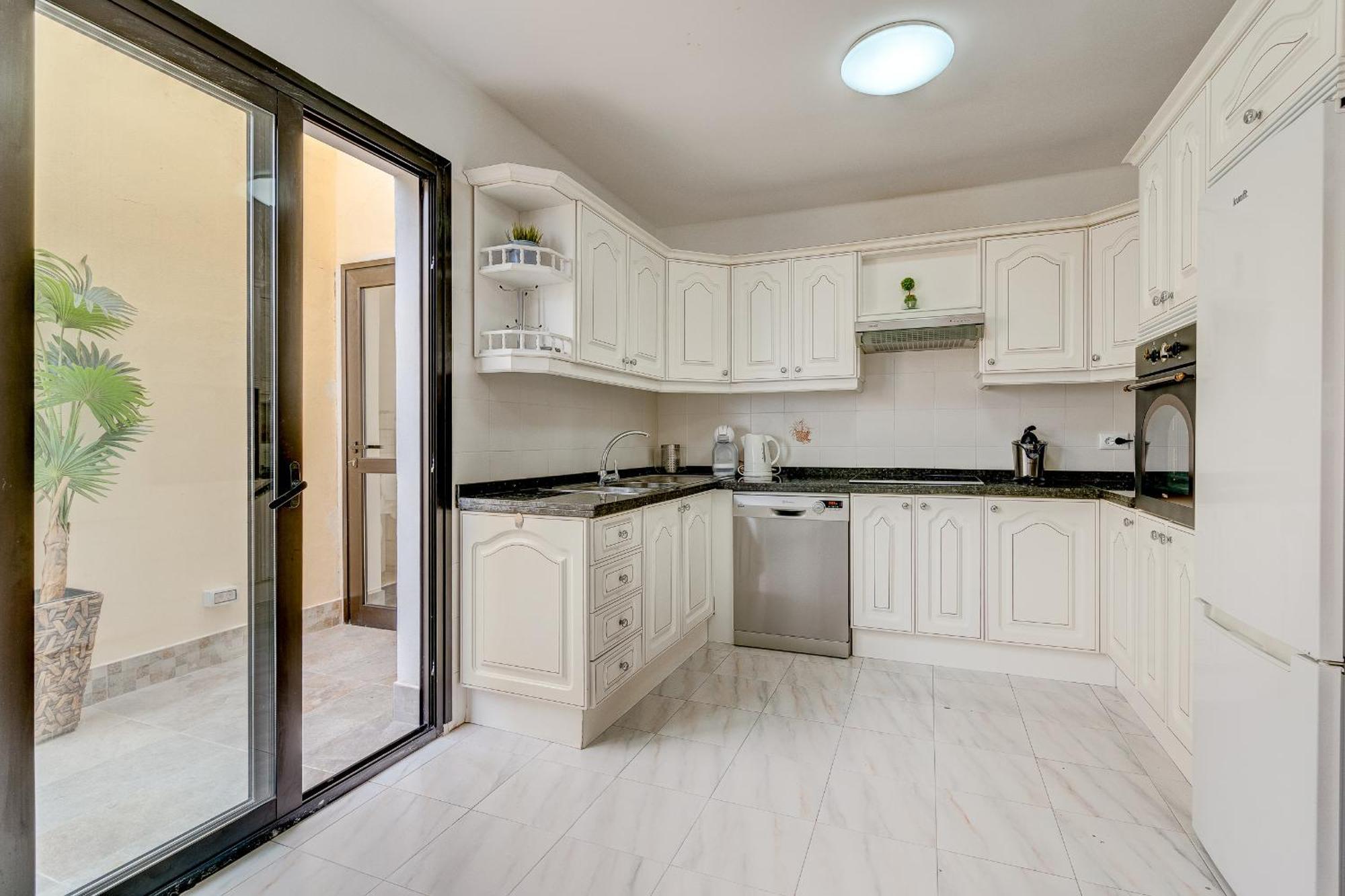 Villa Natali ,Luxury 3-Levels Large Villa On Tenerife, Ocean View, Private Poo L& Barbecue Area Costa Adeje  Extérieur photo